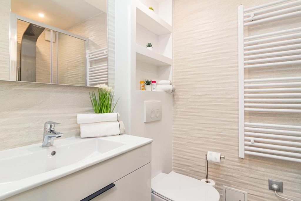 N&G New Apartment Stoja Beach Pula Luaran gambar